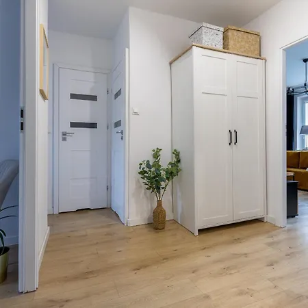 Abraham Blisko Centrum Apartment
